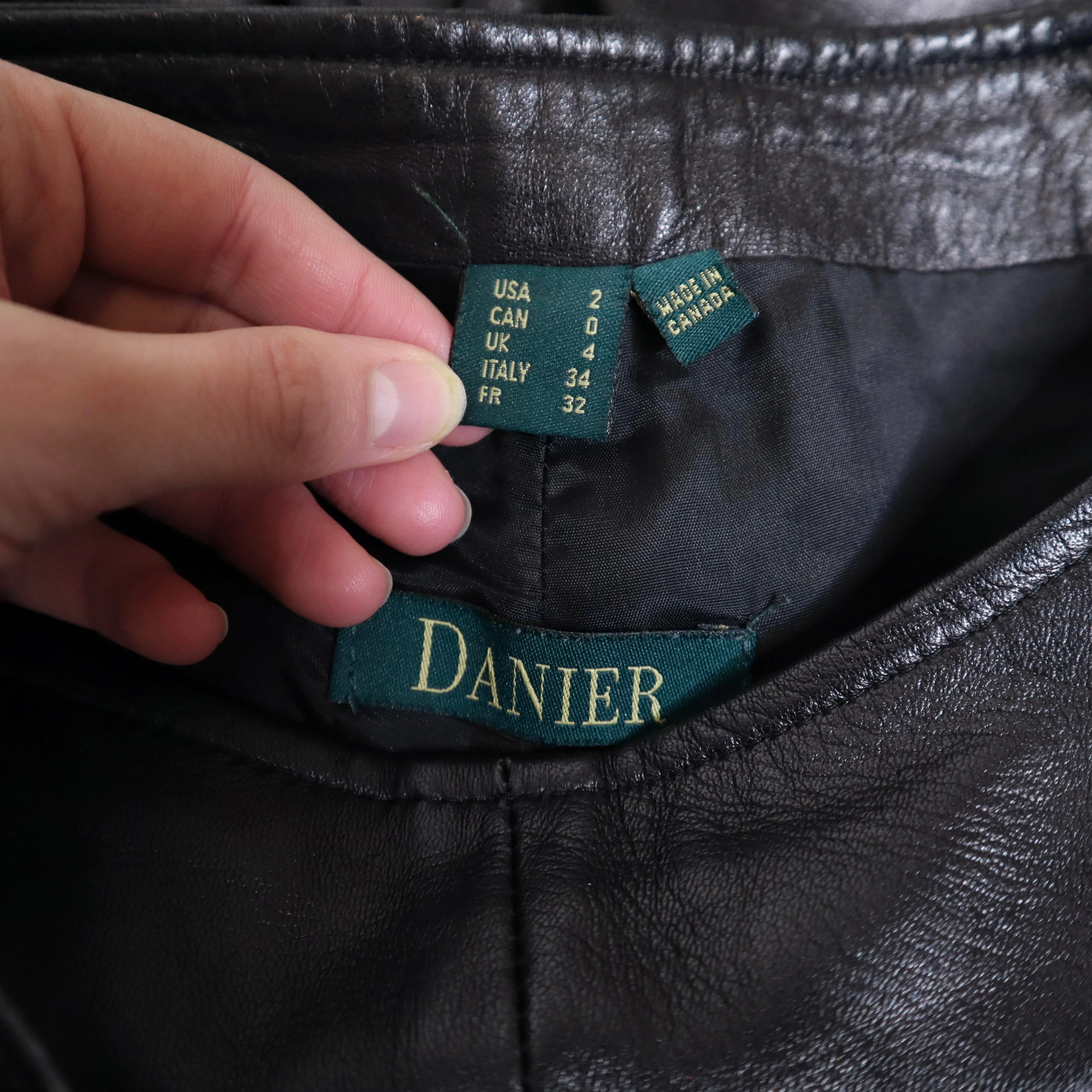 90s Black Genuine Leather Pants (XS)