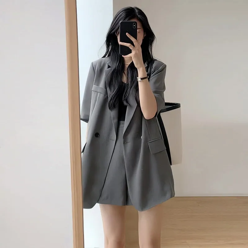 deanwangkt  Summer Retro Korean Version of the Temperament Short-sleeved Suit Jacket   Shorts Set Casual Loose Suit Two-piece Female