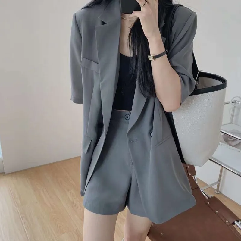 deanwangkt  Summer Retro Korean Version of the Temperament Short-sleeved Suit Jacket   Shorts Set Casual Loose Suit Two-piece Female