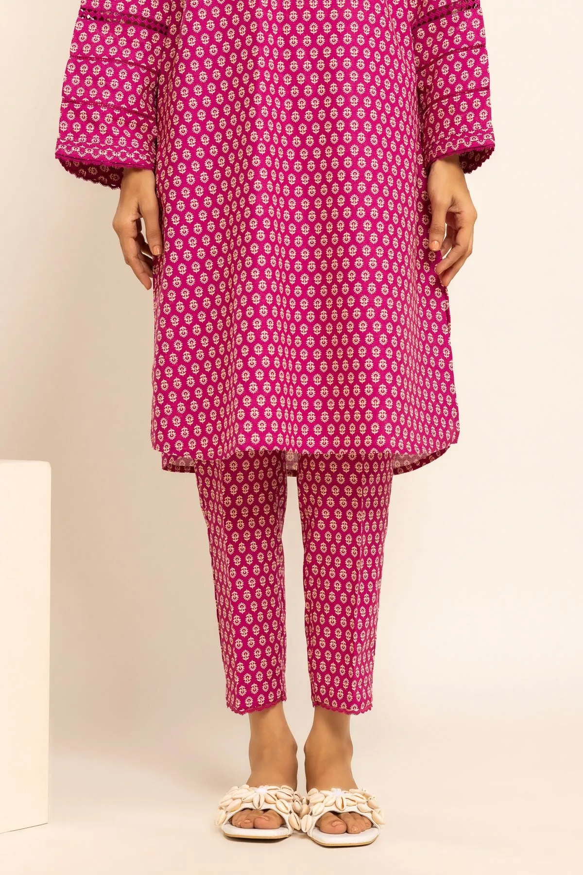 Khaadi Pink Classic Khaddar 2-Piece Suit