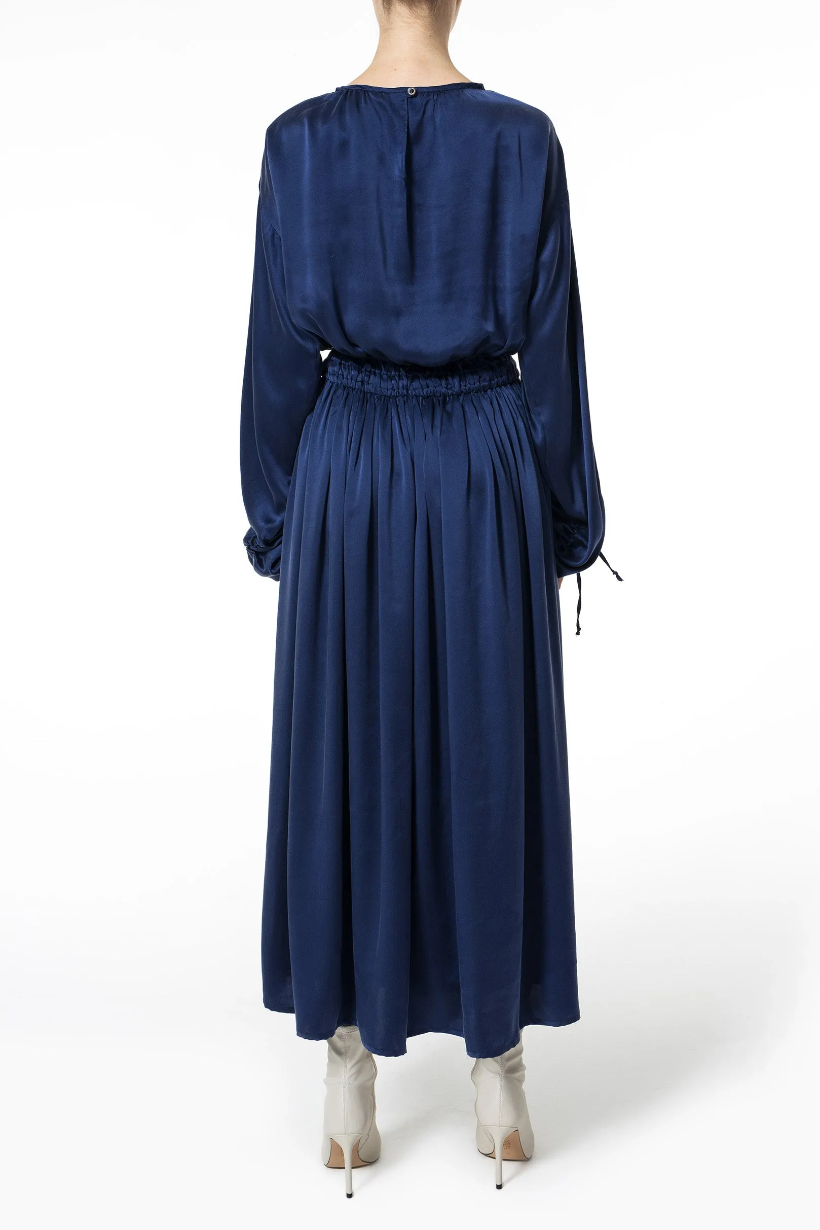 Phantasy silk dress